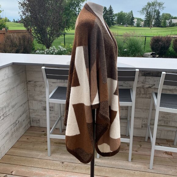 Hand Knit Lagenlook Boho Heavyweight Wool Knit Wrap Cardigan Sweater - Picture 5 of 14